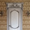 Дверь из массива дерева с художественной покраской накладок
